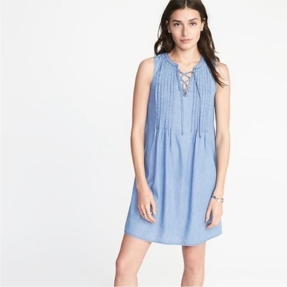 Old Navy Dresses & Skirts - Old Navy Pintucked Sleeveless Chambray Swing Dress